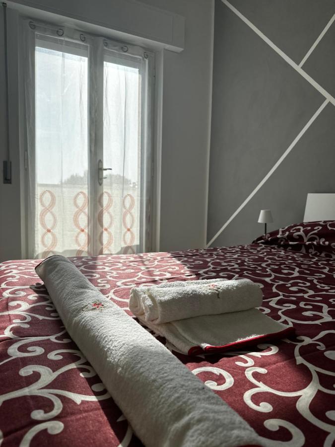 Fiumicino Airport 3 Giade Apartment Focene Bagian luar foto